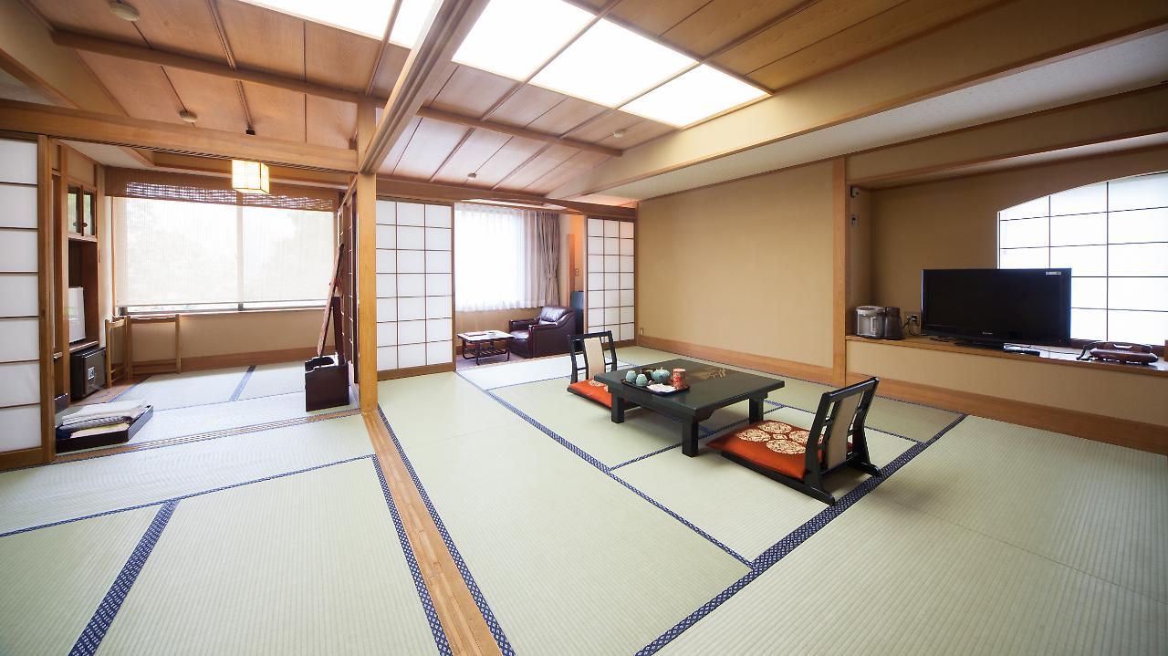 Yugashima Tatsuta Hotel Izu  Bagian luar foto